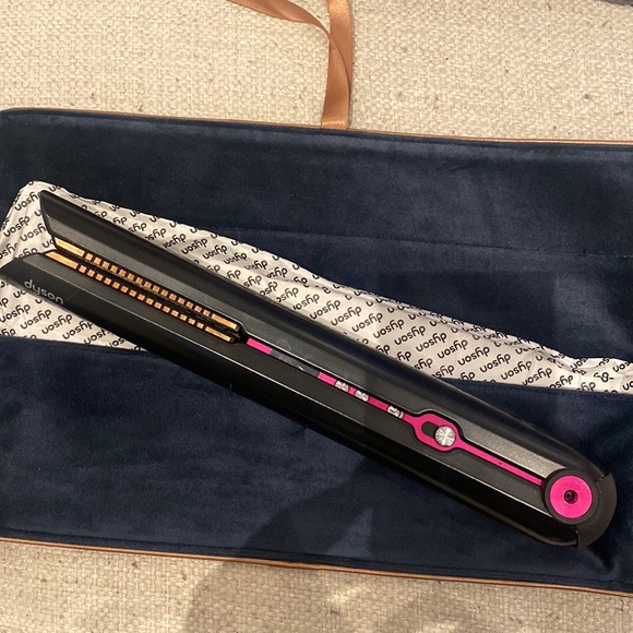 Dyson Corrale Hair Straightener - Black / Nickel /Fuchsia